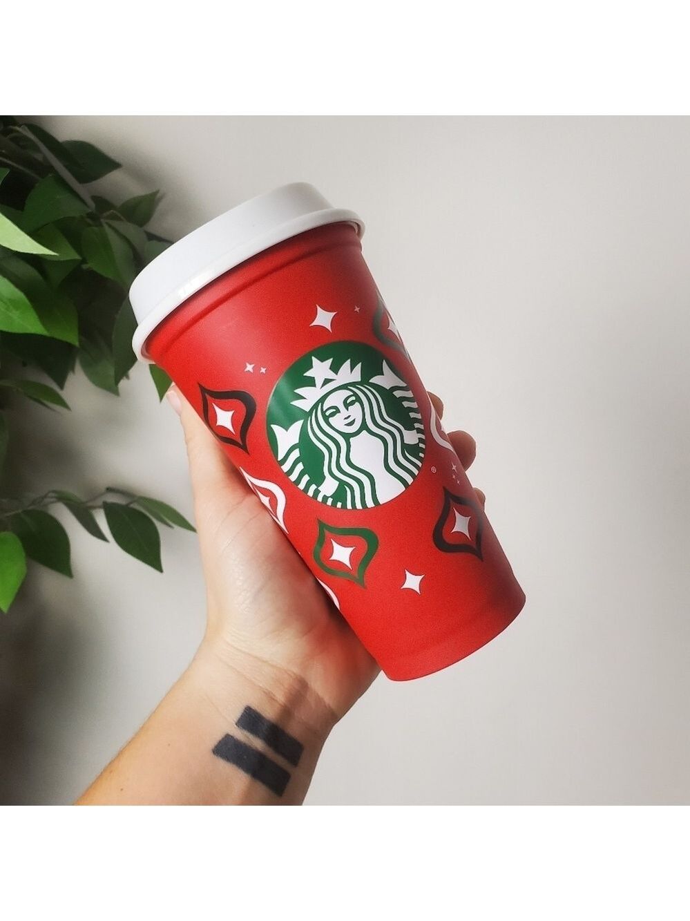 Starbucks Red Holiday Christmas Hot Cup Grande 16 oz